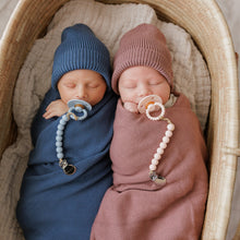Load image into Gallery viewer, Luxe Collection 100% Organic Cotton Luxury Knit Baby Blanket + Hat Set with Gift Box