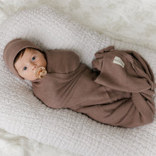 Load image into Gallery viewer, Luxe Collection 100% Organic Cotton Luxury Knit Baby Blanket + Hat Set with Gift Box